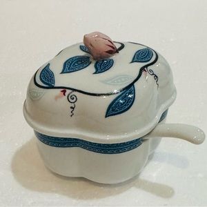 Cold creamer container